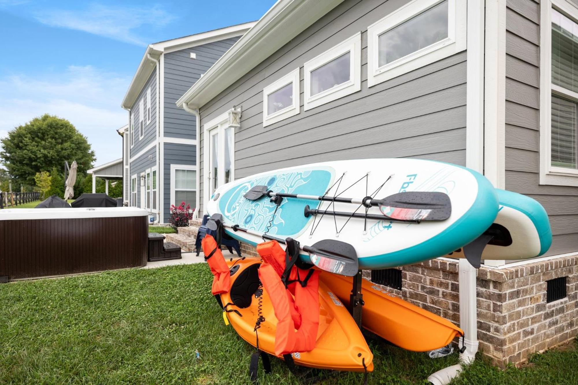 Cozy Lake Cottage W/ Kayaks, Sups, Pool & Firepit Winchester 外观 照片